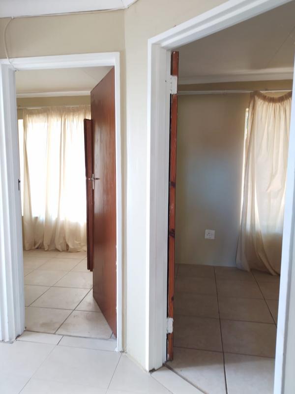2 Bedroom Property for Sale in Lourierpark Free State